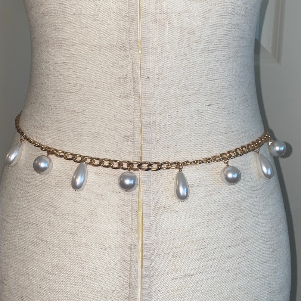 Adjustable Gold and Pearl Chain Belt - Picture 2 of 6